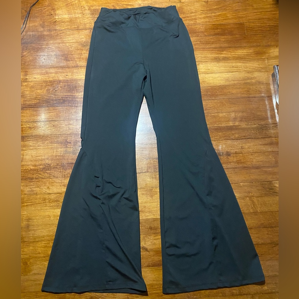 Black flared pants size Medium